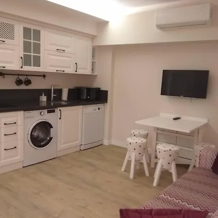 ホテル Ece Marina