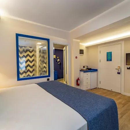 ホテル Ece Marina