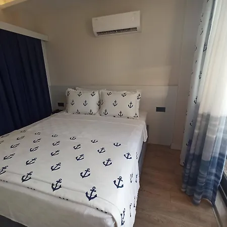 Ξενοδοχείο Ece Marina 2*