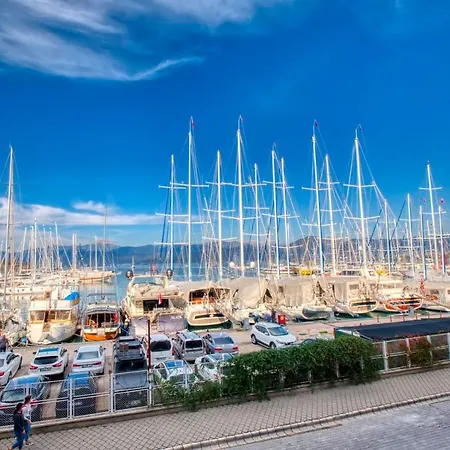 Ξενοδοχείο Ece Marina 2*