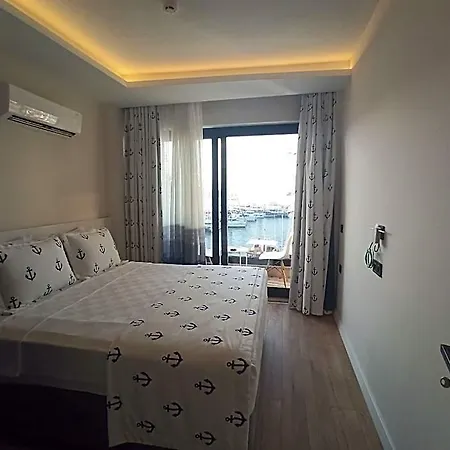 Ece Marina فندق فتحية