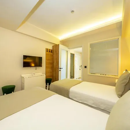 Ece Marina 费特希耶